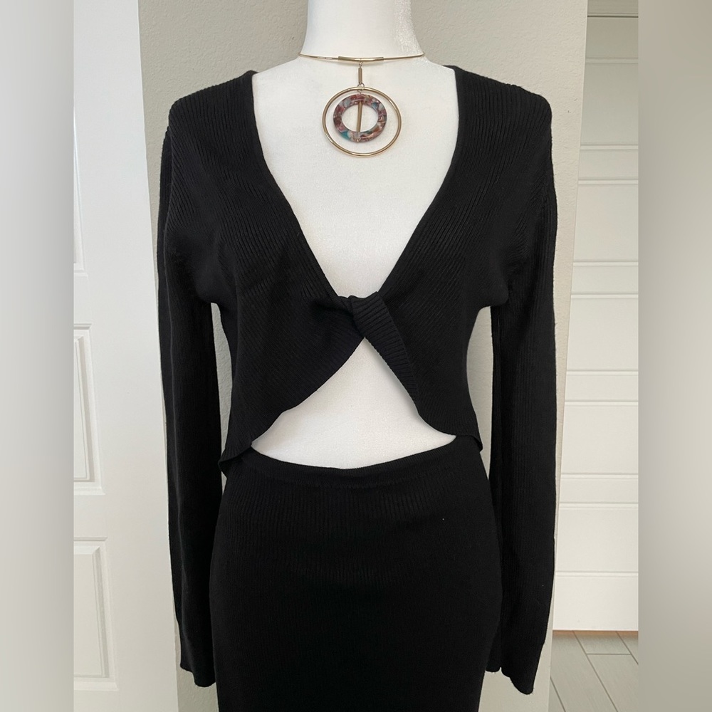 House of Harlow 1960 Black Knit Cutout Maxi Dress Long Sleeve Twist Front - Picture 6 of 9